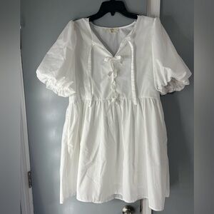 Entro White Boutique Dress Medium